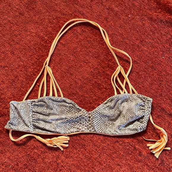Acacia Bikini Top Peach n Snakeskin🧜🏻‍♀️ - Picture 1 of 4